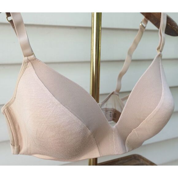 Lively Soft Nude Wireless Mesh Detail Bra - Picture 4 of 7